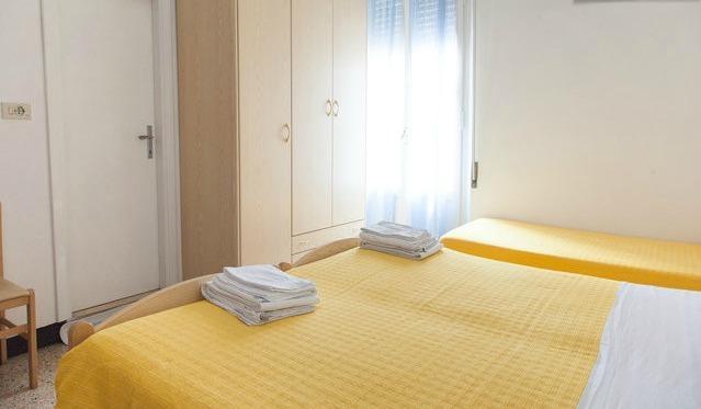 Hotel Ronconi Rimini Zimmer foto