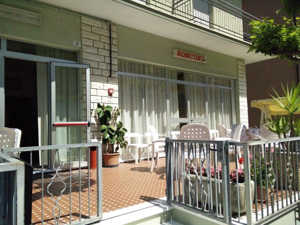 Hotel Ronconi Rimini Exterior foto