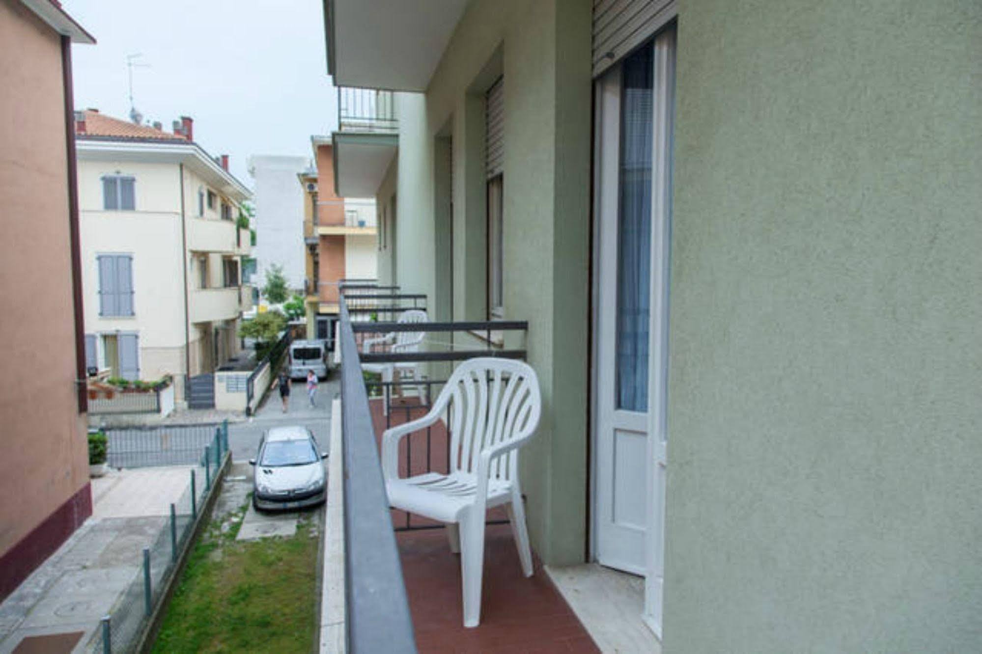 Hotel Ronconi Rimini Exterior foto